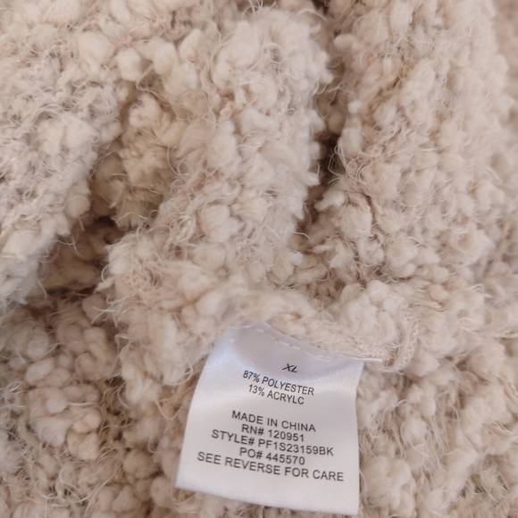 Pink Rose Ultra Soft Fluffy Pullover Sweater Hi Lol Hemline Size XL In Beige - Picture 7 of 8